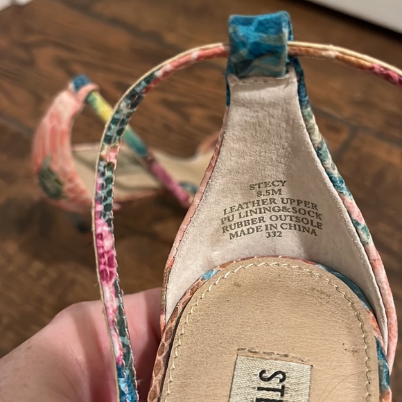 Fun pastel shoes. Stecy by Steve Madden, 8.5. Like New! - Picture 4 of 6